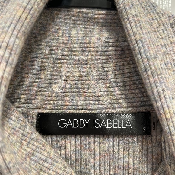 Gabby Isabella Lightweight Sweater - Picture 5 of 6